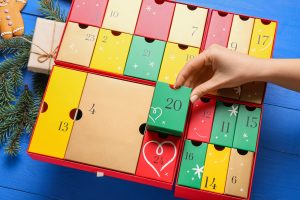 AdobeStock_465875570_adventskalender-300x200